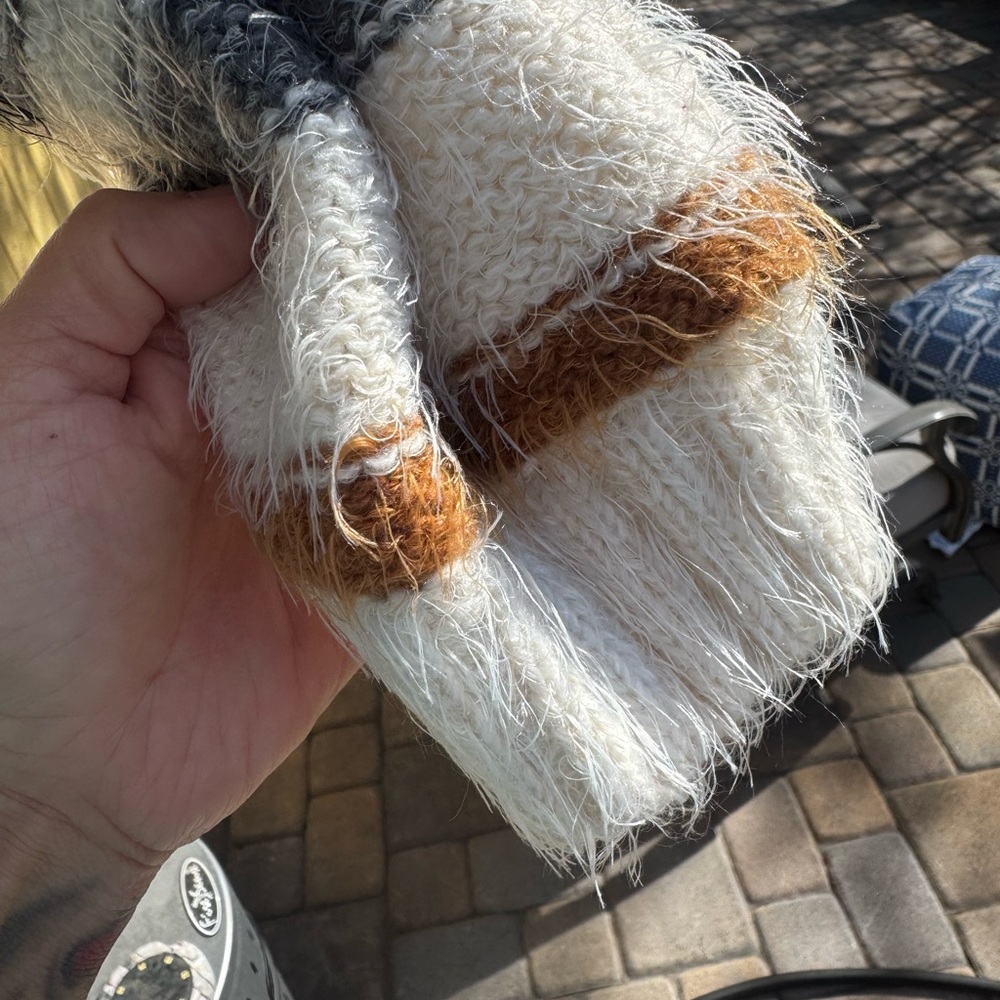 BKE woman’s sweater - Picture 6 of 7